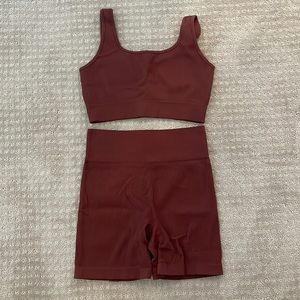 Amazon Workout Set- Size Medium